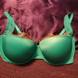 Victorias Secret Smooth Logo Embroidery Lightly Lined Balconette Bra 36DDD